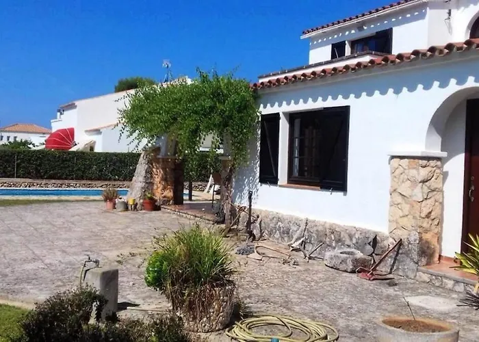 Сasa de vacaciones Privada Con Piscina Y Jardin A 200 Metros De La Playa *